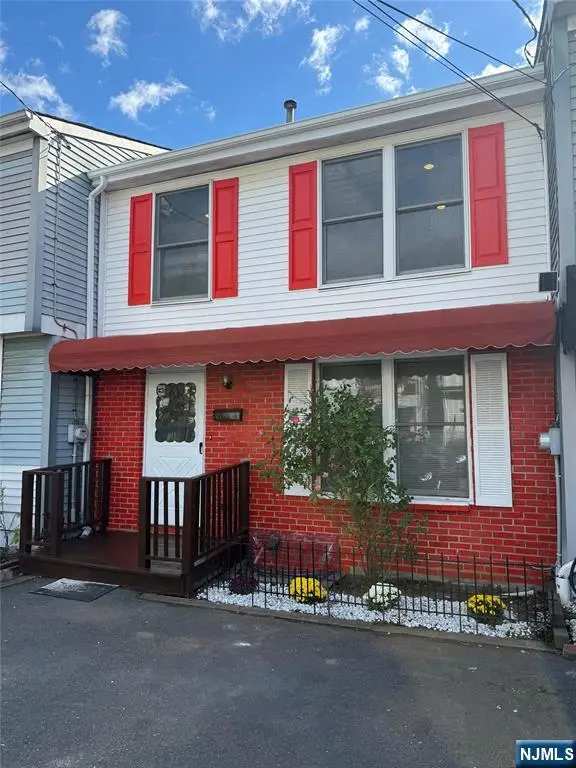 200-202 Pearl Street, Paterson, NJ 07501