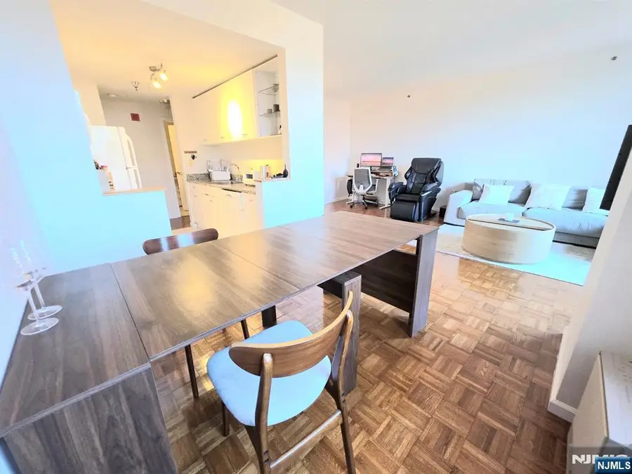 100 Old Palisade Road 1615, Fort Lee, NJ 07024 - Image #3