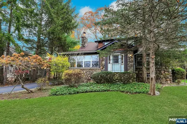 99 Armour Road, Mahwah, NJ 07430