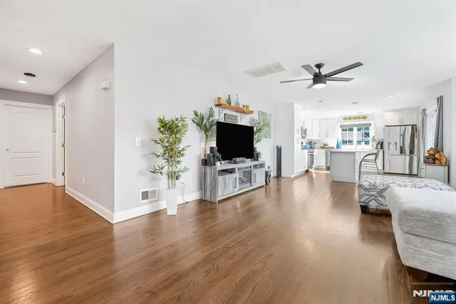 615 Prospect Avenue B, Fairview, NJ 07022 - Image #2