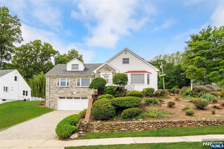 31 Collamore Terrace, West Orange, NJ 07052 - #2