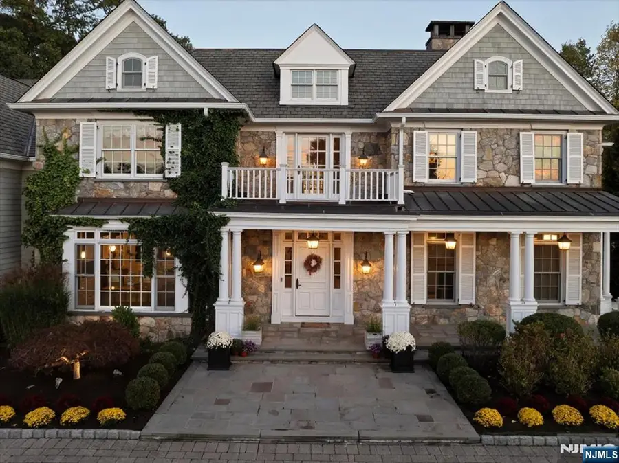 29 McGrath Drive, Cresskill, NJ 07626 - #3