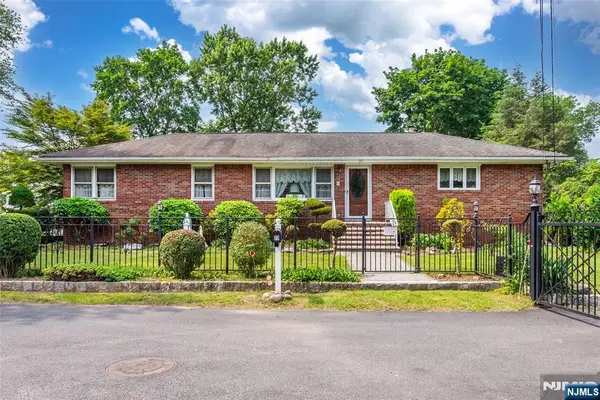 27 Colville Road, Wayne, NJ 07470