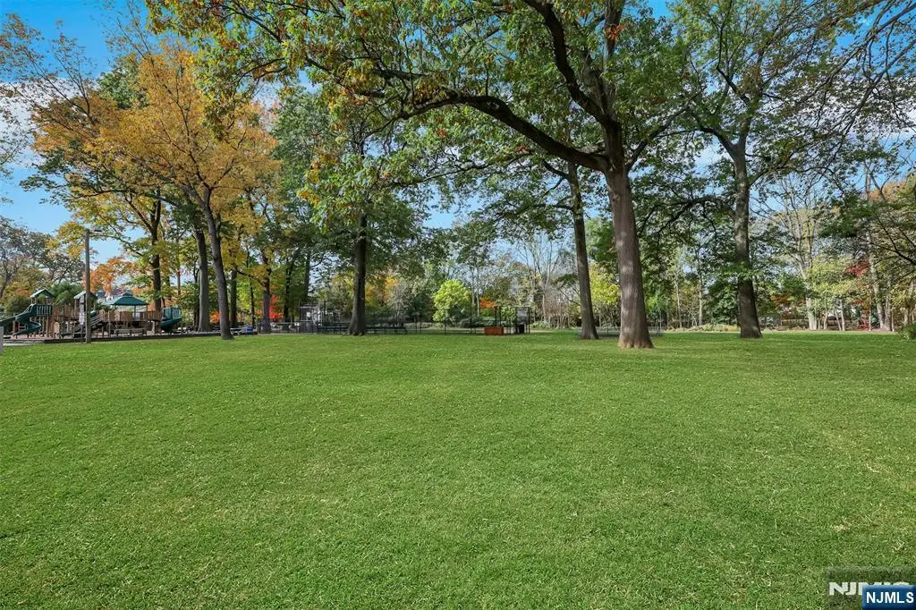 1093 Sheridan Street, New Milford, NJ 07646 - Image #1