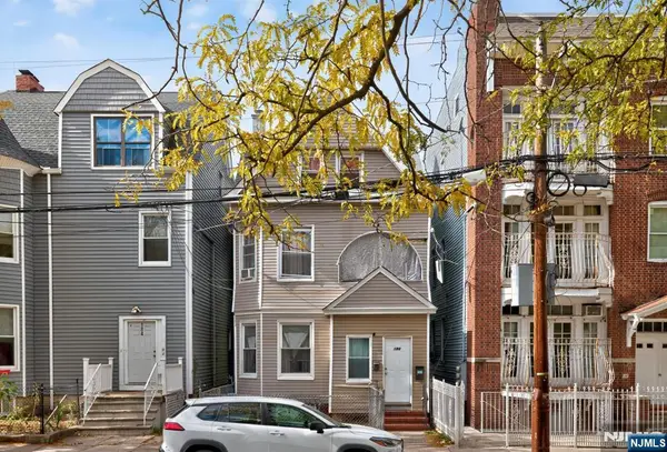 186 3rd Street, Newark, NJ 07107