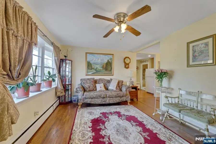 39 Powdermill Lane, Oakland, NJ 07436 - Image #3