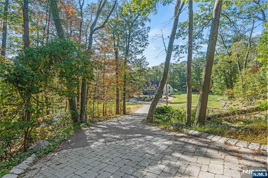 7 Rockburn Pass, West Milford, NJ 07480 - Image #3