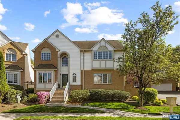 1078 Smith Manor Boulevard 40, West Orange, NJ 07052