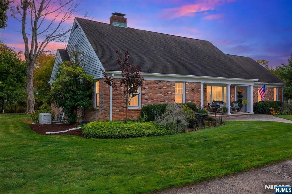 90 Suncrest Avenue, North Haledon, NJ 07508 - Image #1