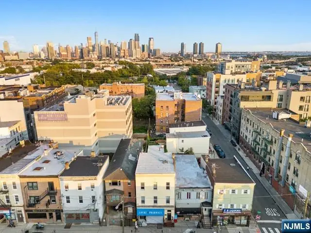 372 Summit Avenue, Jersey City, NJ 07306 - Image #3