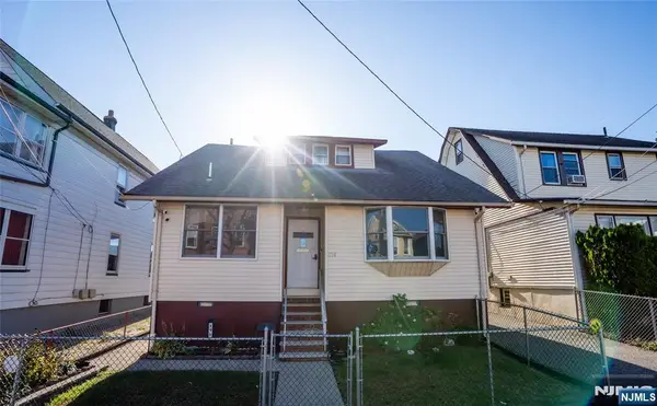 196 Hayward Place, Wallington, NJ 07057