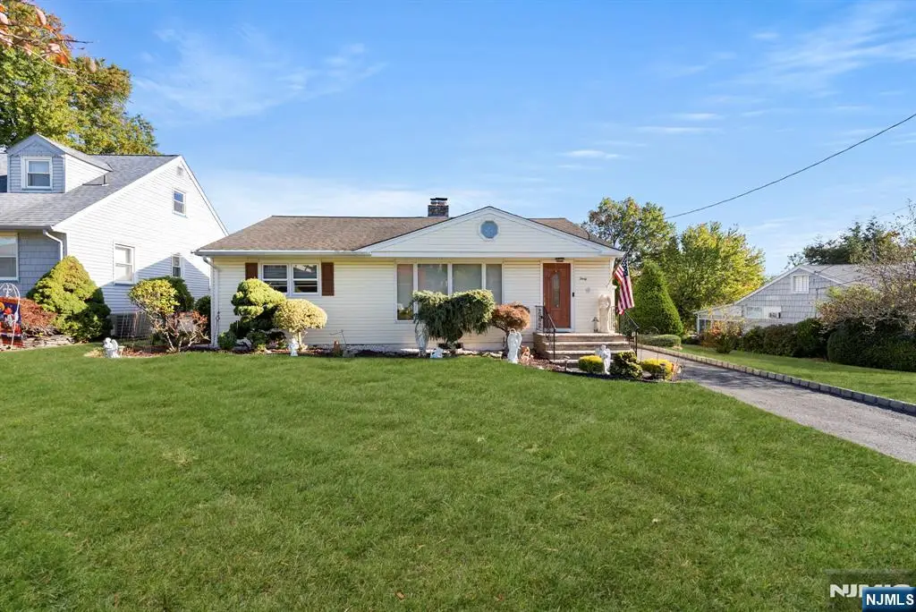 30 Notch Road, Clifton, NJ 07013 - Image #1