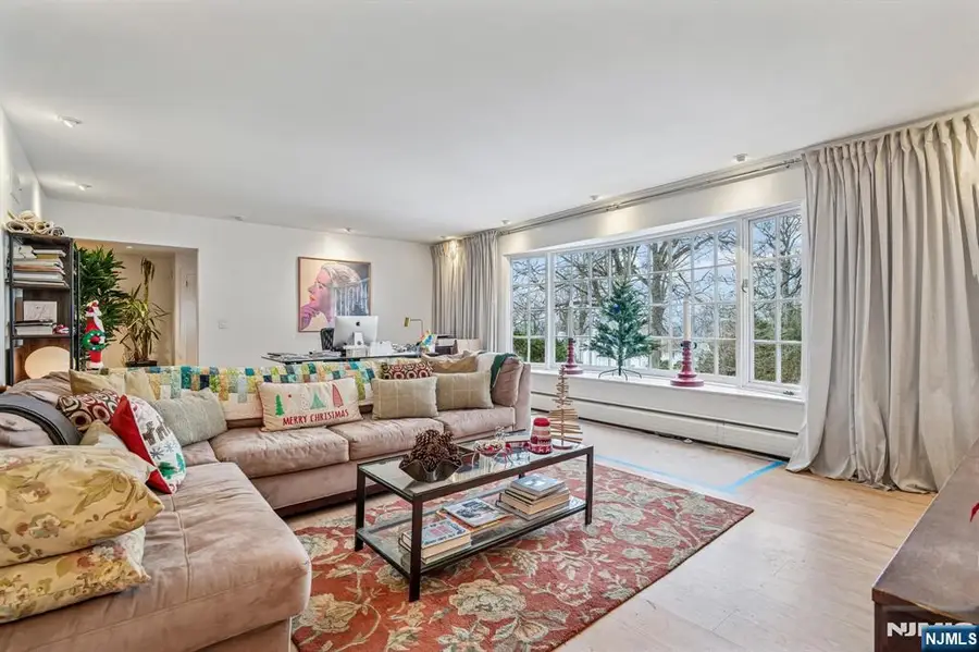 395 Highview Road, Englewood, NJ 07631 - Image #3