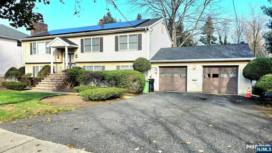 101 Glen Avenue, Paramus, NJ 07652 - Image #2