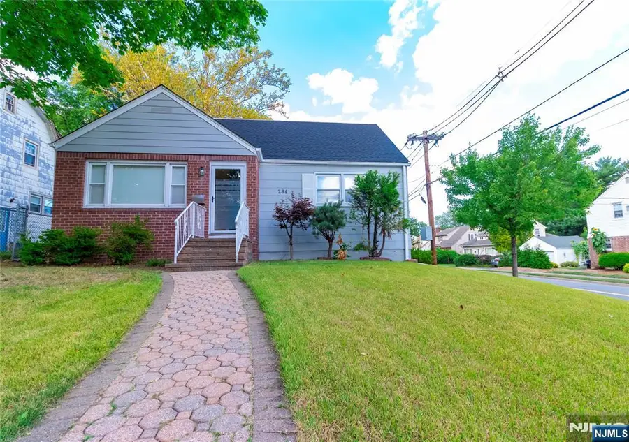 284 Continental Avenue, River Edge, NJ 07661 - Image #2
