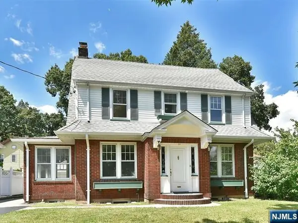 20 Courier Place, Rutherford, NJ 07070