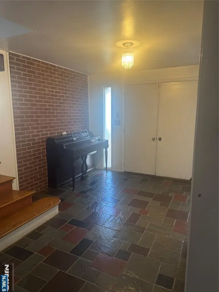 72 Oak Street, Englewood, NJ 07631 - Image #2