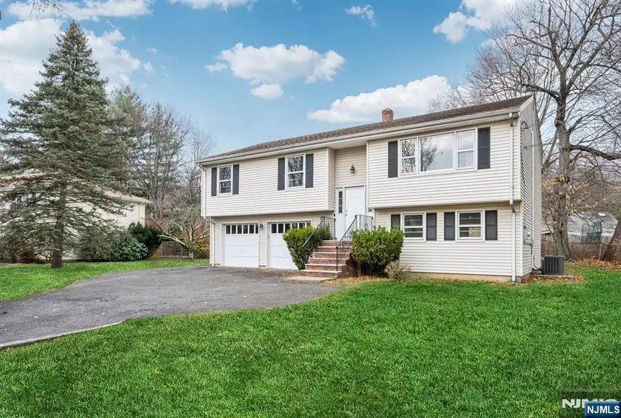 415 Goffle Road, Wyckoff, NJ 07481 - Image #2