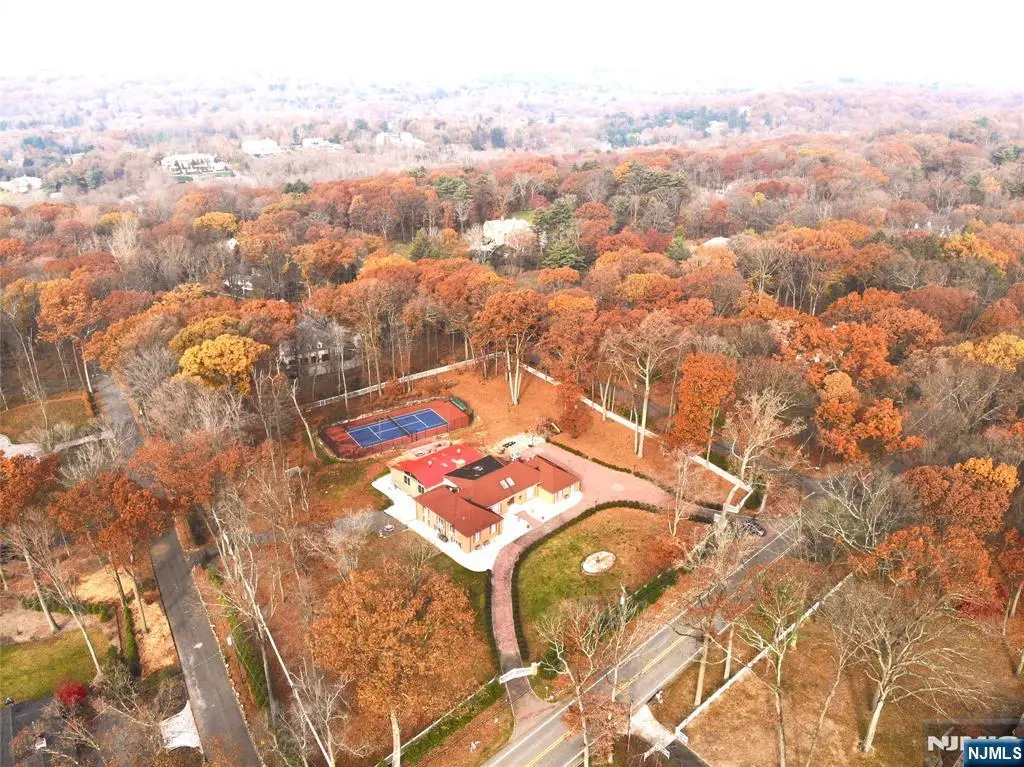 91 Chestnut Ridge Road, Saddle River, NJ 07458 - Image #1