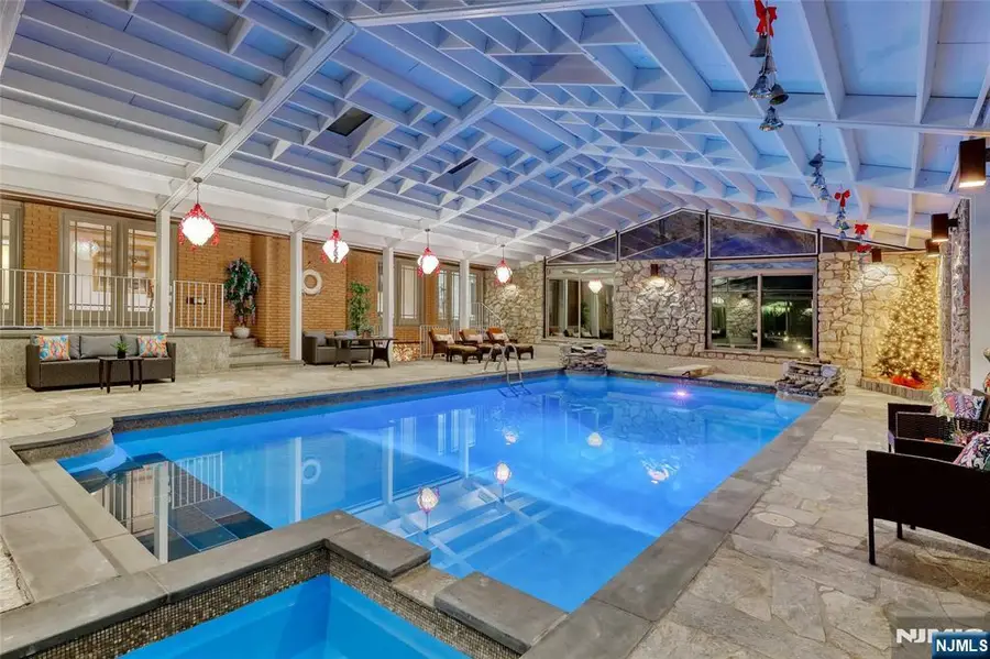 91 Chestnut Ridge Road, Saddle River, NJ 07458 - Image #3