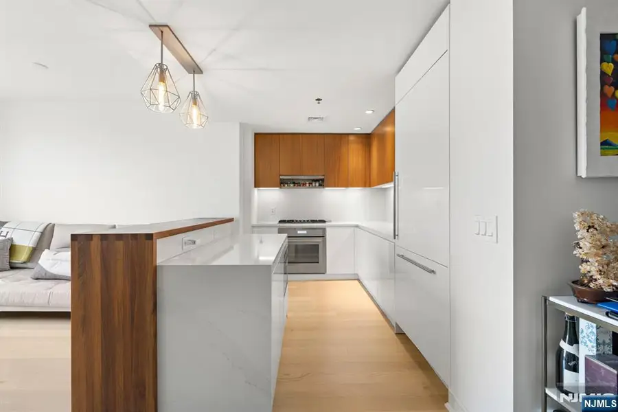 1000 Maxwell Lane 11I, Hoboken, NJ 07030 - Image #2