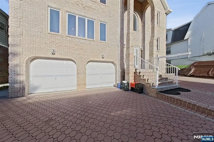 46 Bayliss Street, North Arlington, NJ 07031 - Image #3
