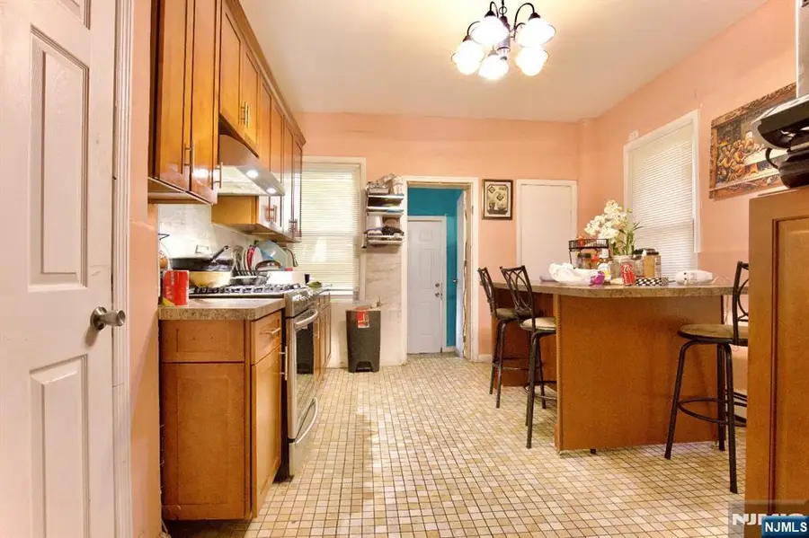 118 N 13th Street, Newark, NJ 07107 - Image #3