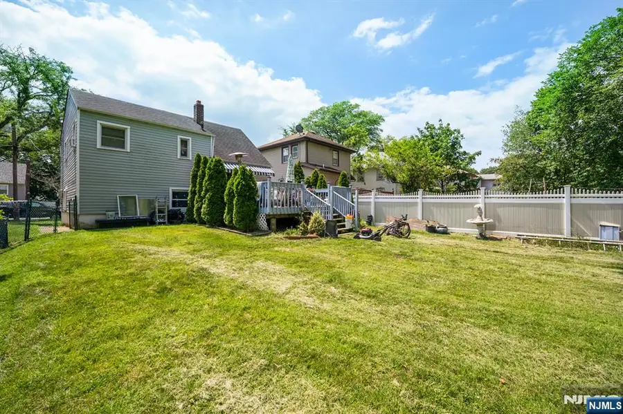 735 Clark Avenue, Ridgefield, NJ 07657 - Image #3