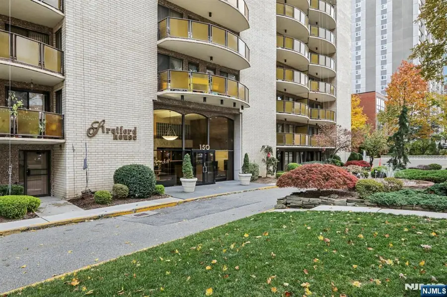 150 Overlook Avenue 6H, Hackensack, NJ 07601 - Image #2