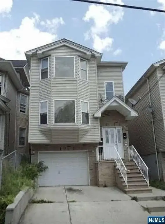 29 Mapes Avenue, Newark, NJ 07112 - Image #1