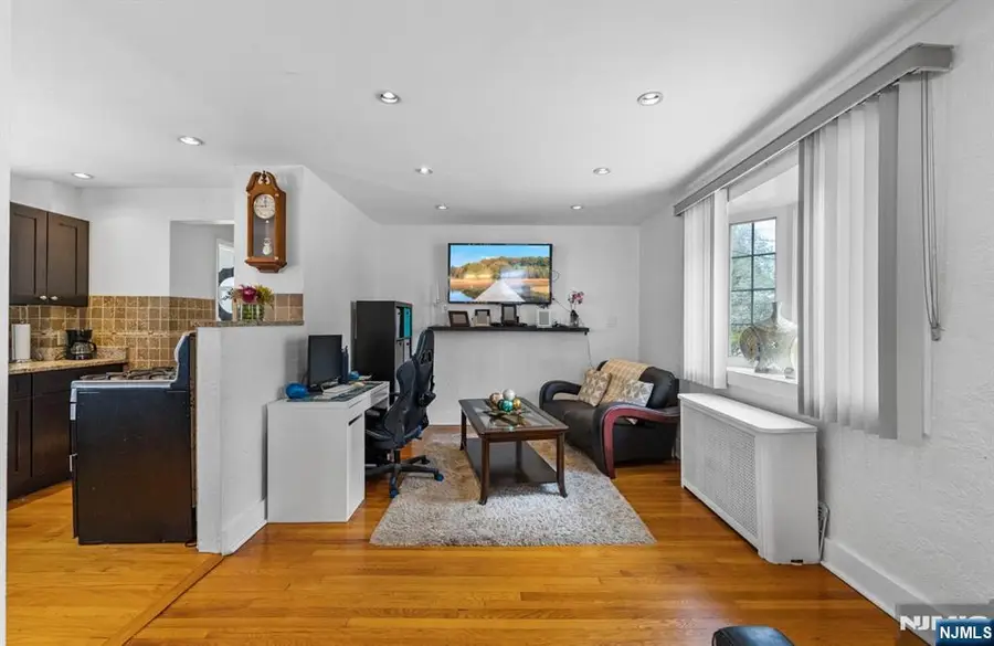 288 Sussex Road, Wood Ridge, NJ 07075 - Image #3