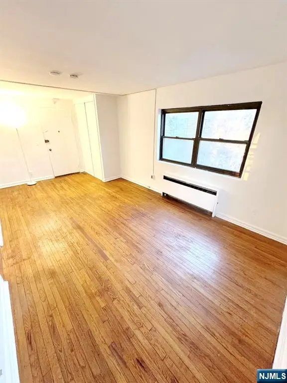 3021 Edwin 3J, Fort Lee, NJ 07024 - Image #3