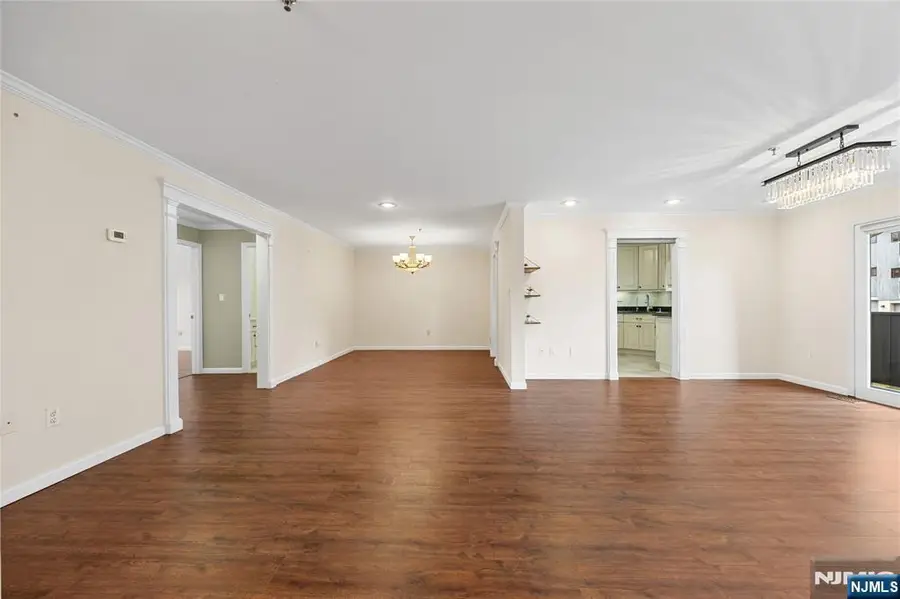 8 Domessina Lane C1, Caldwell, NJ 07006 - Image #3