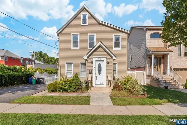 611 New York Avenue, Lyndhurst, NJ 07071