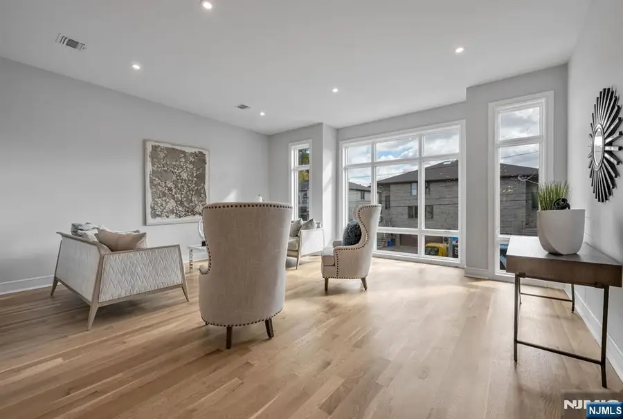 2451 E Camner Street 2451, Fort Lee, NJ 07024 - Image #3