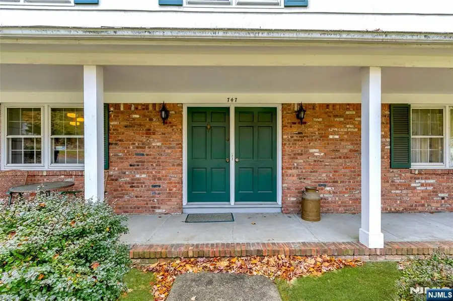 747 Drayton Place, River Vale, NJ 07675 - Image #2
