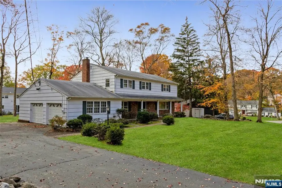 747 Drayton Place, River Vale, NJ 07675 - Image #3