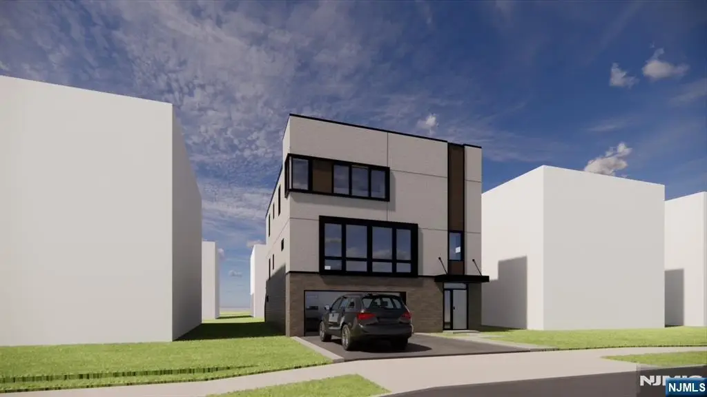 688 Maple Avenue, Ridgefield, NJ 07657 - Image #1