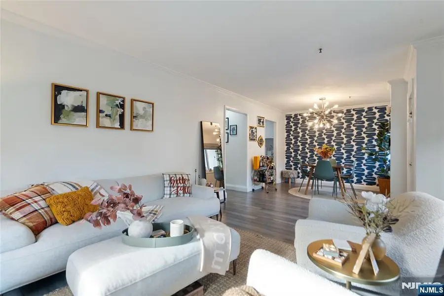 476 Monmouth Street 203, Jersey City, NJ 07302 - Image #2