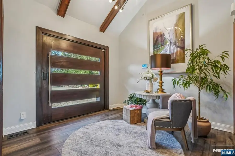 18 Fairview Drive, North Caldwell, NJ 07006 - Image #2