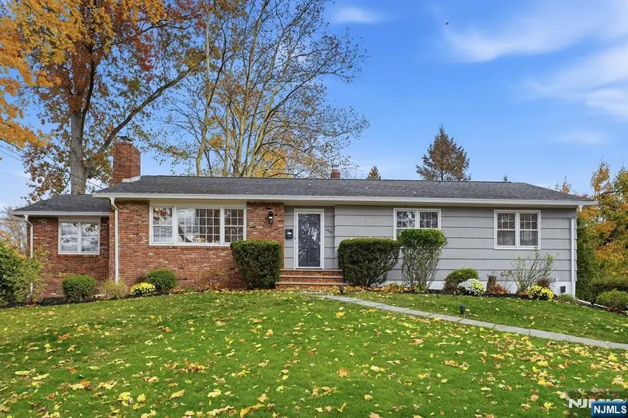2445 Cleveland Avenue, Township Of Washington, NJ 07676 - Image #2