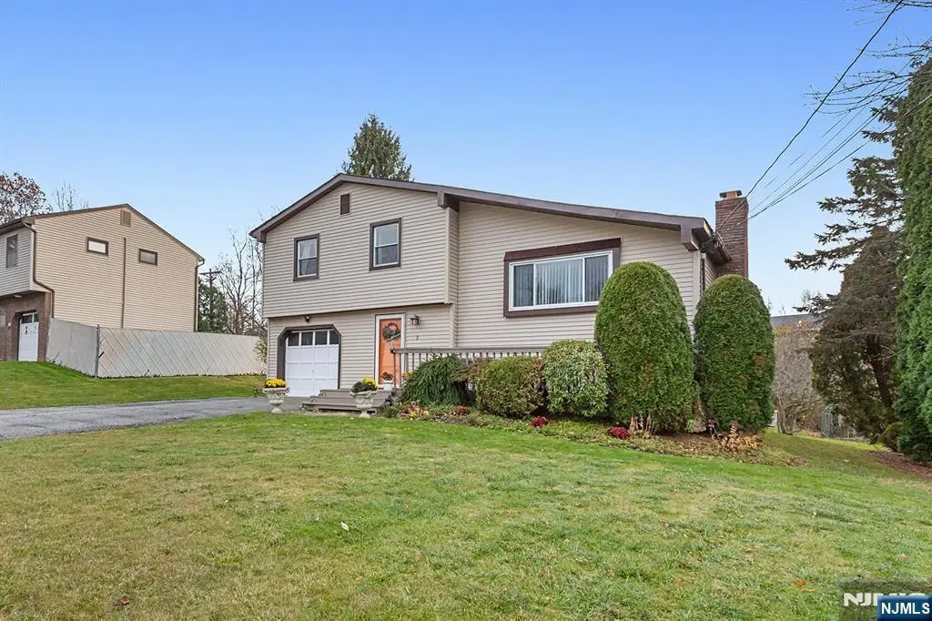 3 Hummingbird Trail, Vernon Township, NJ 07422 - Image #1