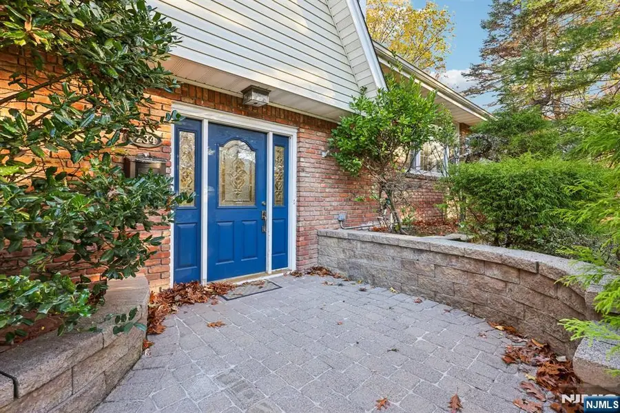 234 Spring Valley Road, Park Ridge, NJ 07656 - Image #2