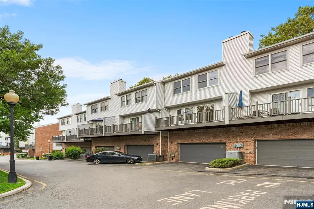 473 Undercliff Avenue, Edgewater, NJ 07020 - Image #1