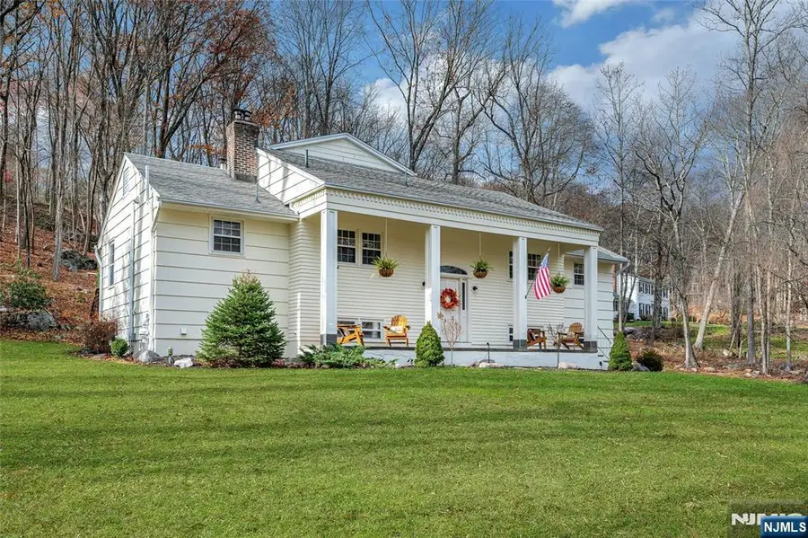 7 Kentbrook Terrace, Kinnelon, NJ 07405 - Image #3