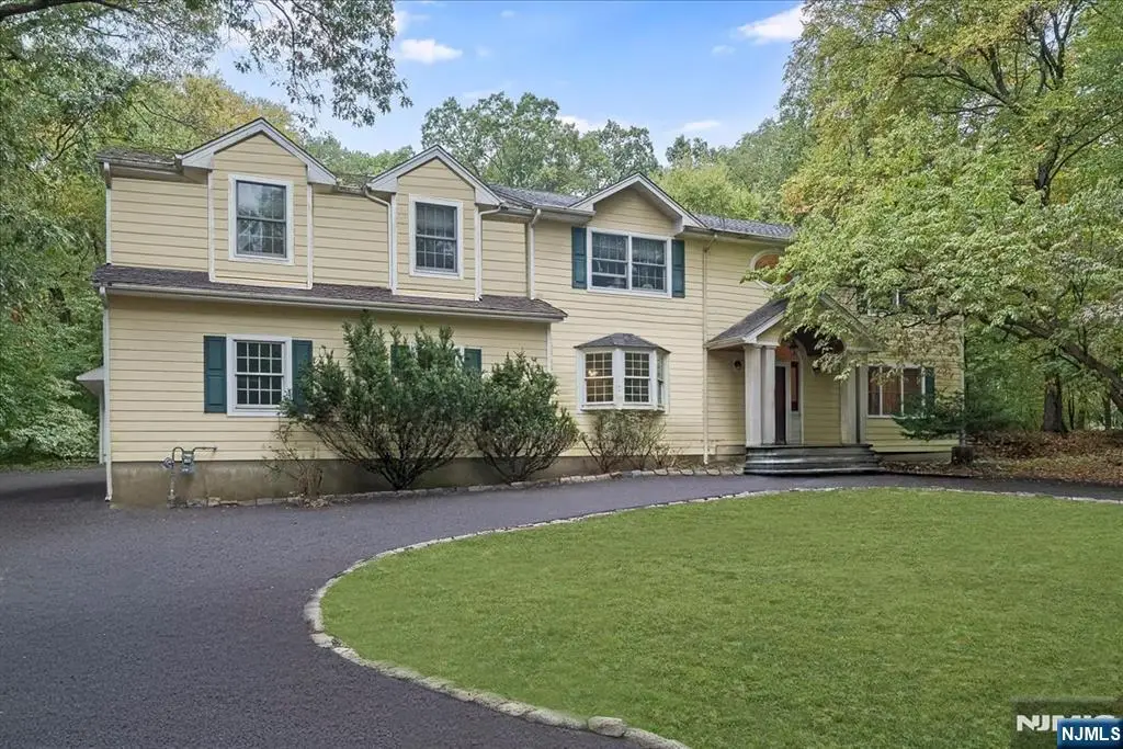 240 Ottowa Lane, Franklin Lakes, NJ 07417 - Image #1