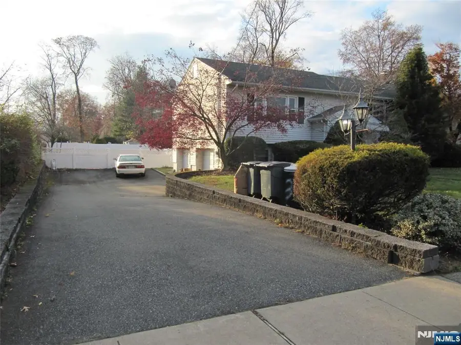 37 Atwood Place, Wayne, NJ 07470 - Image #3