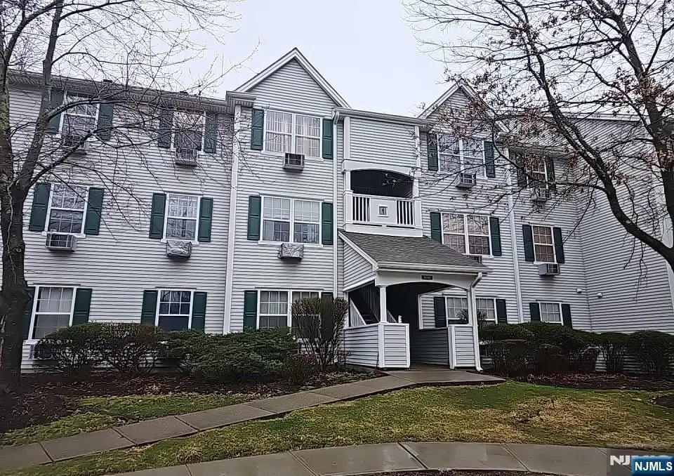 107 Chatfield Drive, Pequannock Township, NJ 07444 - Image #1