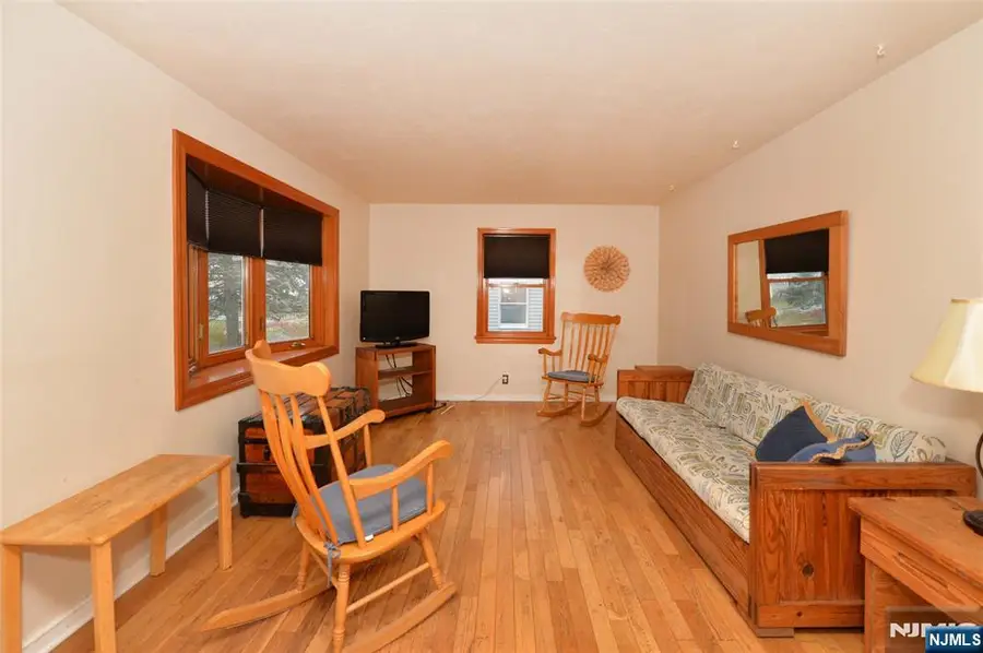 19-10 Saddle River Road, Fair Lawn, NJ 07410 - Image #2