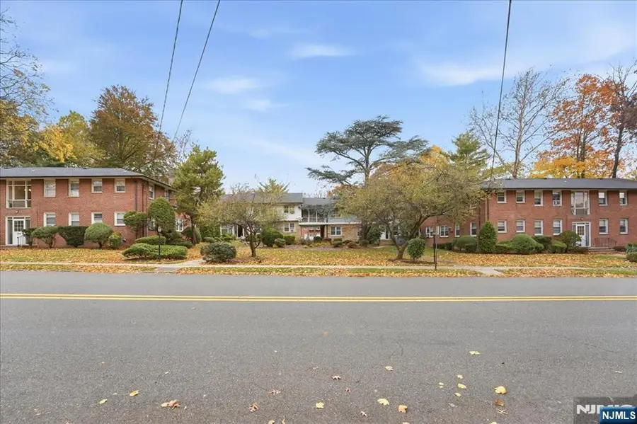 26-09 Fair Lawn Avenue C, Fair Lawn, NJ 07410 - Image #3